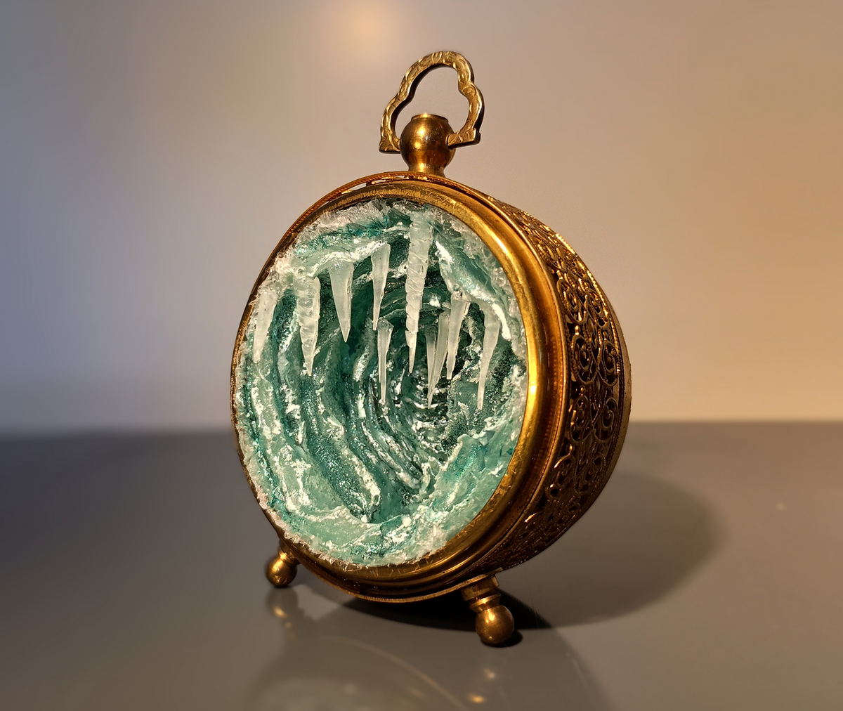 Frozen Hollow - Small Clock