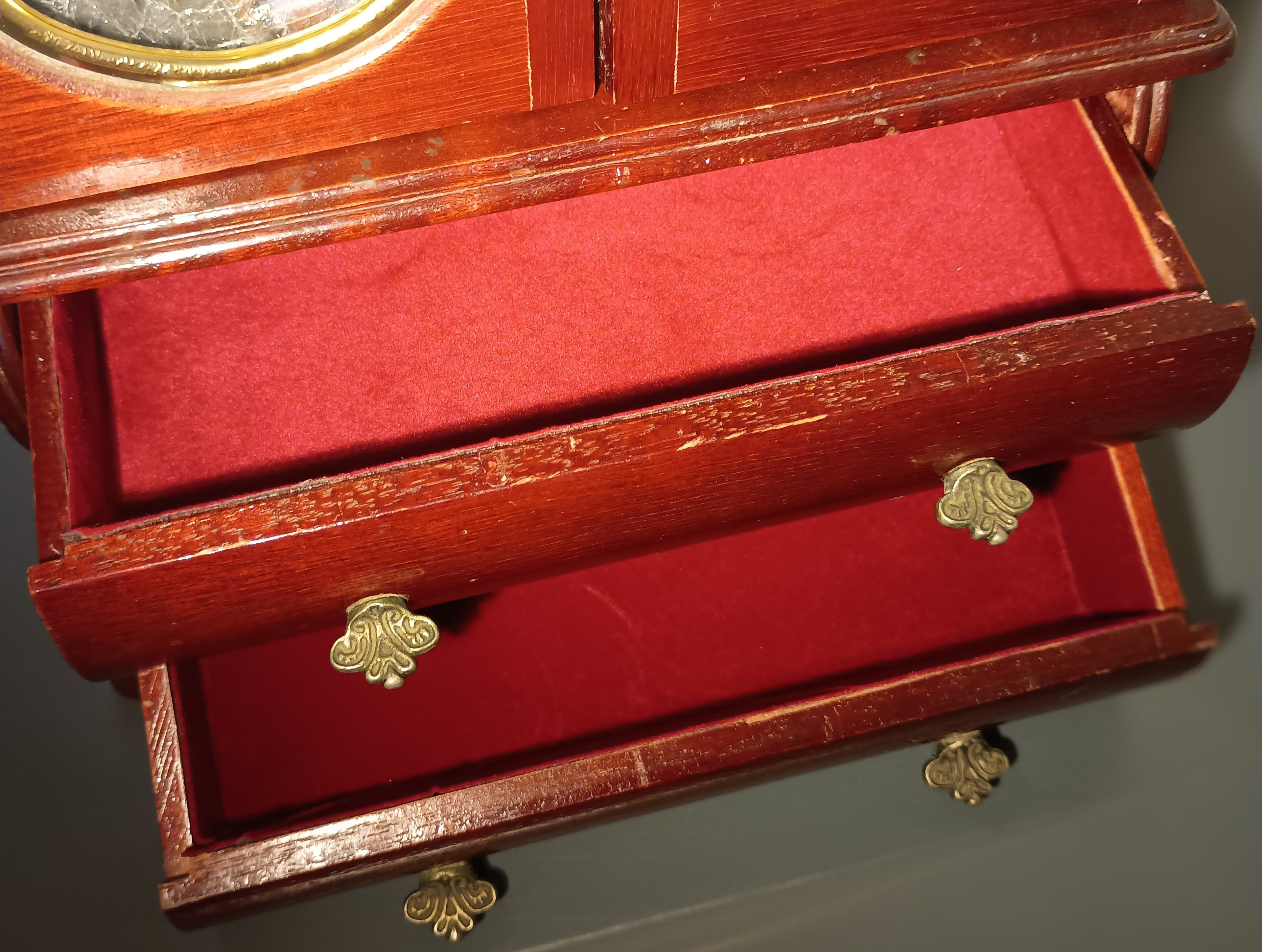 Glowing Mushroom Grove - Music Box