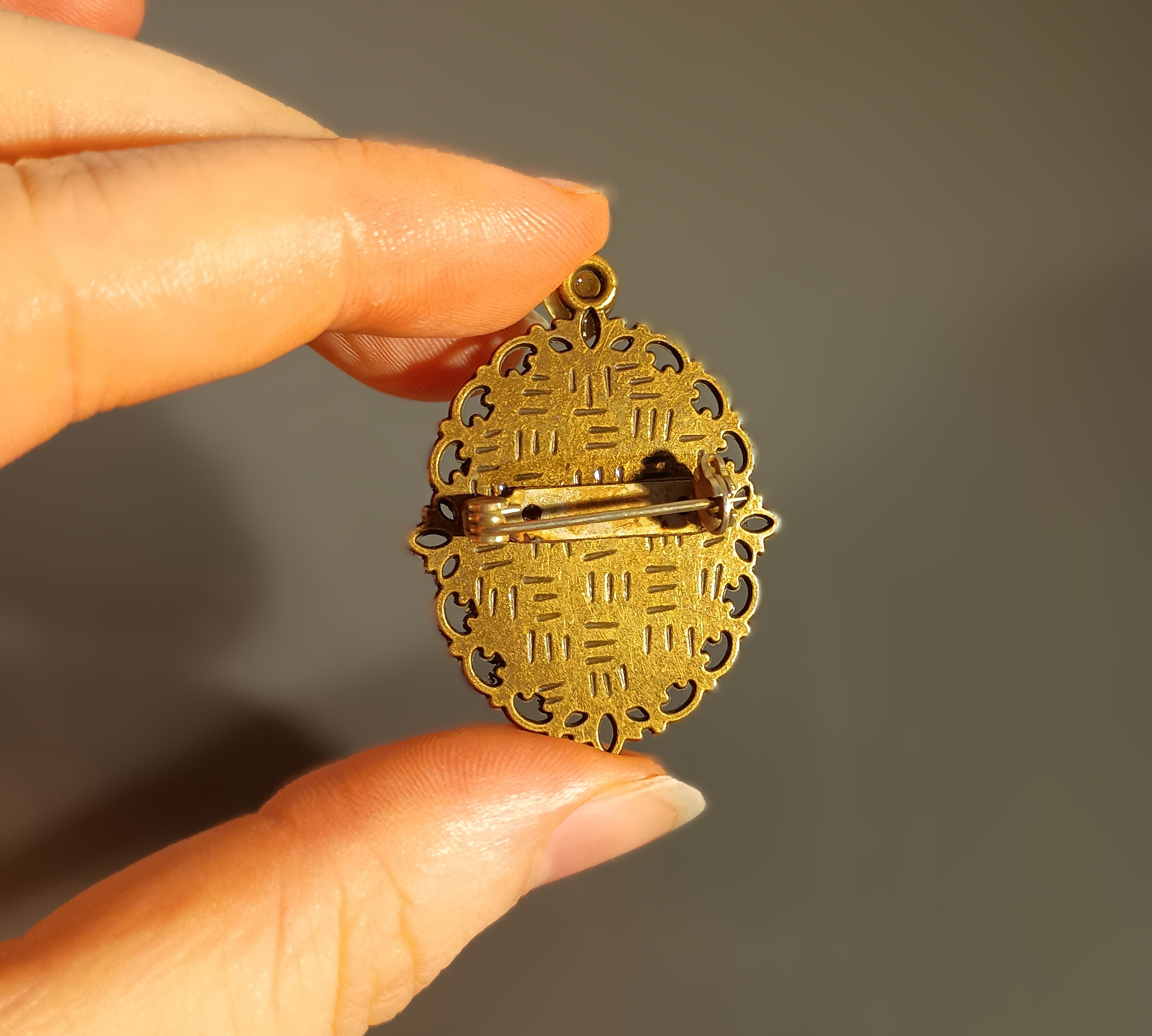 Mossy Grotto - Brooch Pin