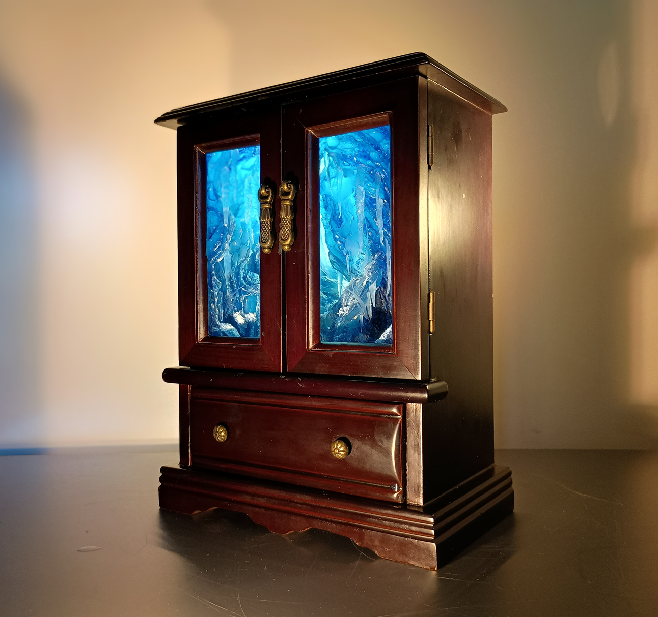 Frozen Hollow - Jewelry Box